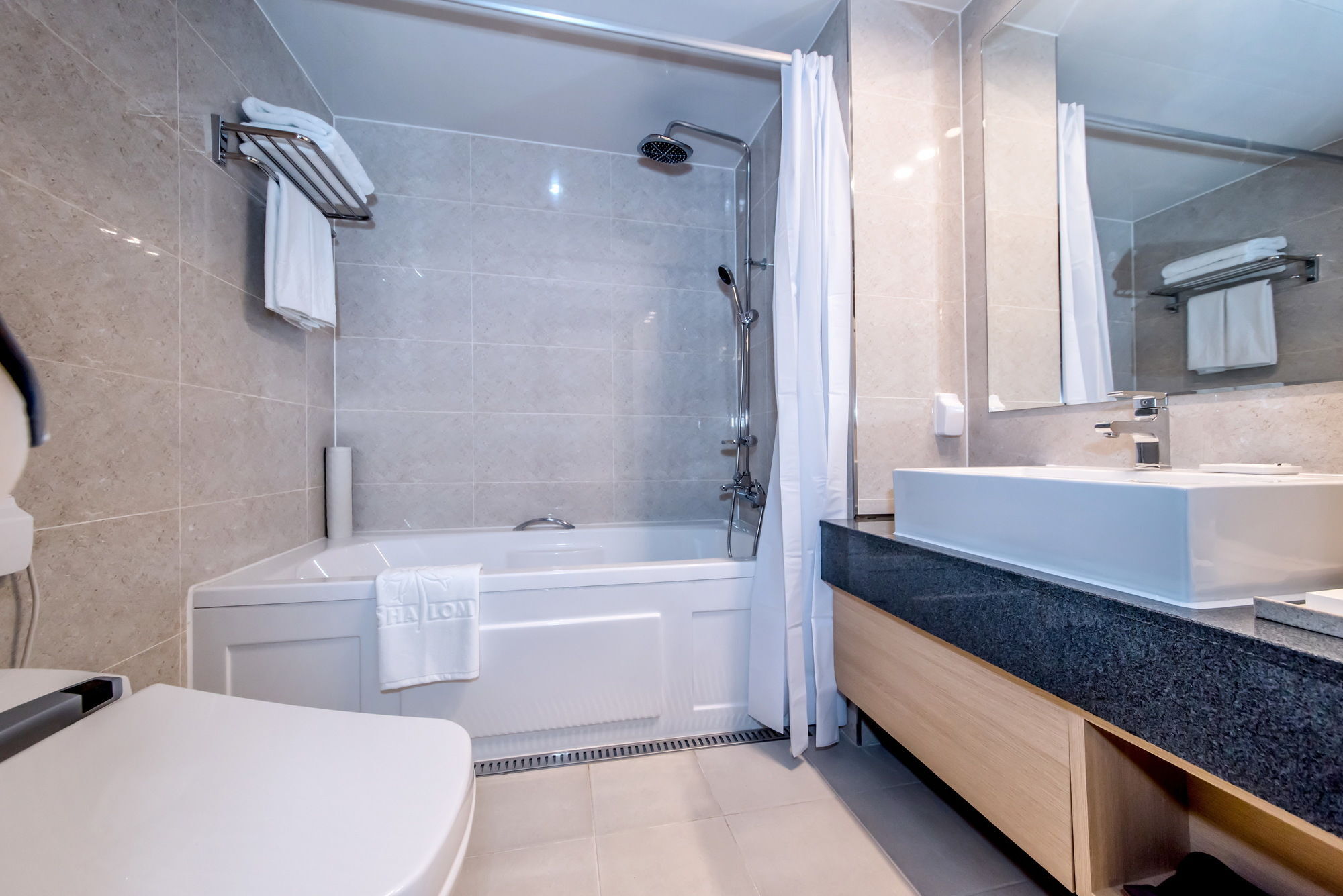 Hotel Shalom ג'גו מראה חיצוני תמונה